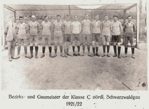 Zunächst galt