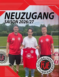 Matteo Fulda hält ein FVE-Trikot und steht neben Marius Rieger und Patrick Anstett